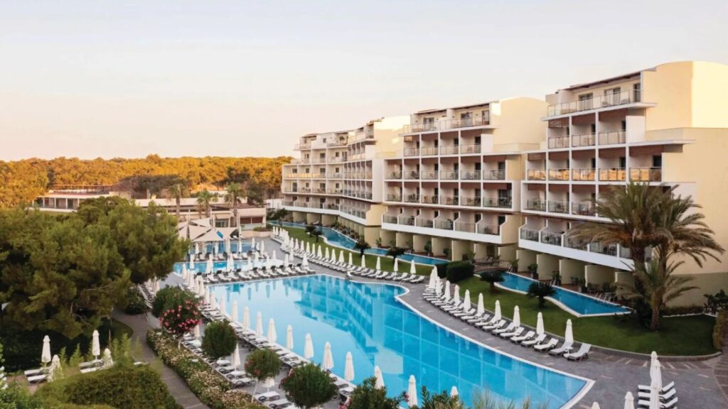 Win One of five amazing prizes worth £12,750 in the Sun Travel Awards 2026